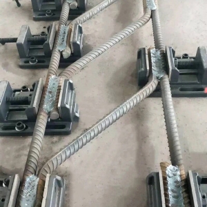 龍門式焊接機(jī)器人